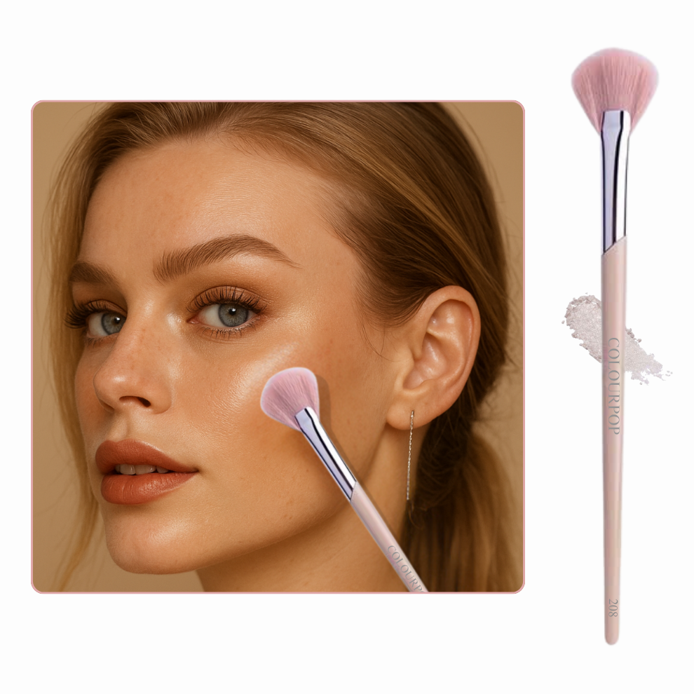 Cọ Highlight Hình Quạt Bắt Sáng COLOURPOP Fan Highlight Brush C208
